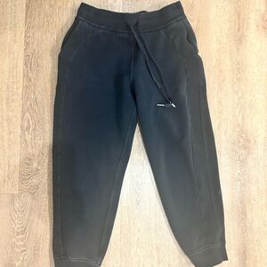 Lululemon Scuba Joggers 6 Black